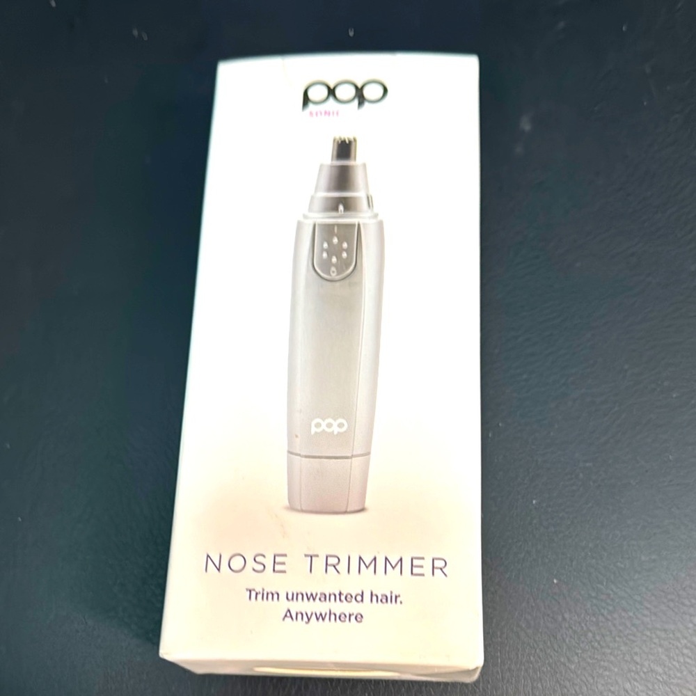 Pop sonic nose trimmer in silver